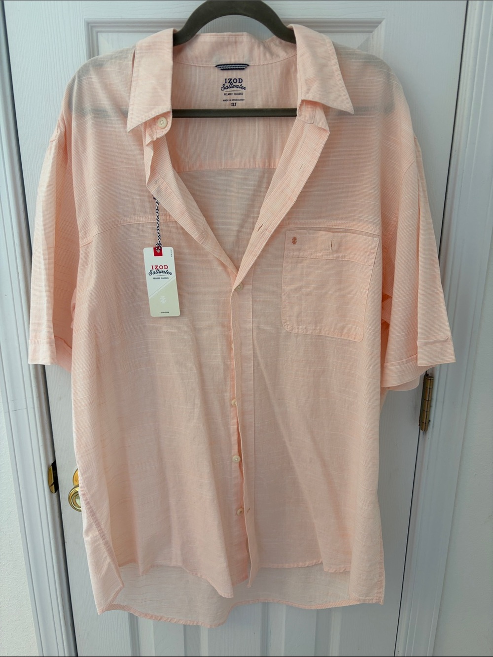 NWT Izod Light Peach Short Sleeve Button-Down Shirt